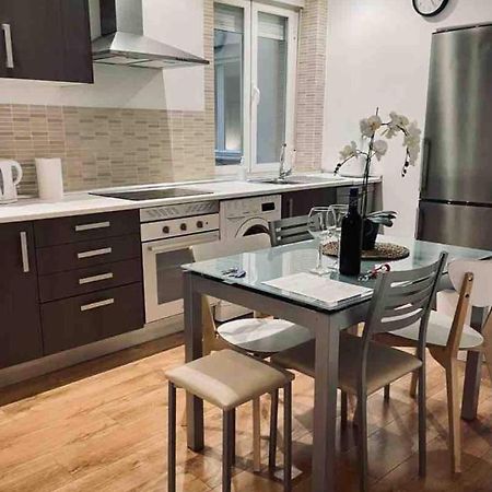 Excelente Piso De 3 Habitaciones En La Latina Madrid Exteriör bild